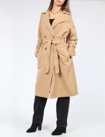 Trench Stradivarius, maro Maro