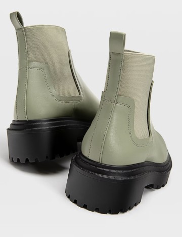 Ghete Stradivarius, verde