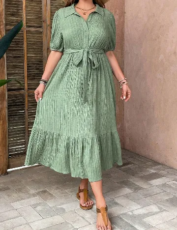 Rochie medie SHEIN CURVE, verde Verde