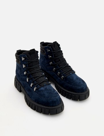 Ghete Reserved, bleumarin