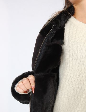 Jacheta Zara, negru