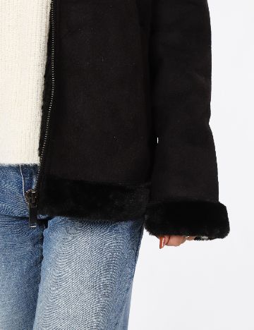 Jacheta Zara, negru