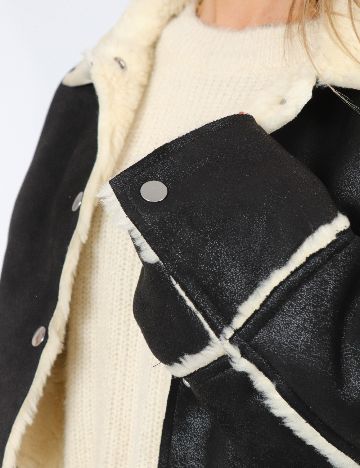 Jacheta Zara, negru