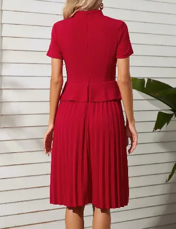Rochie medie Homeyee, rosu Rosu