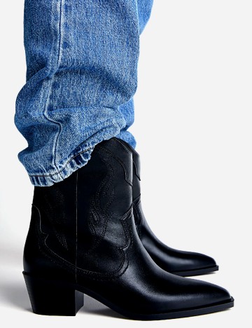 Ciocate Stradivarius, negru