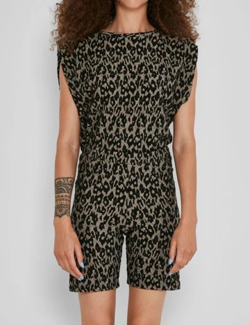 Pantaloni scurti Noisy May, animal print