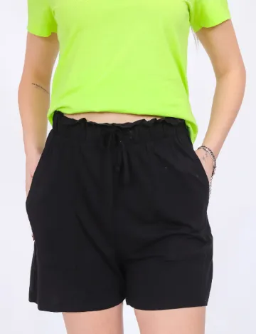 Pantaloni scurti Pieces, negru