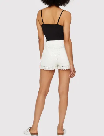 Pantaloni scurti Vero Moda, alb Alb