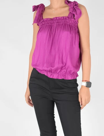 Top Reserved, magenta
